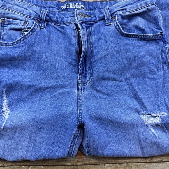Wild Fable High Rise Mom Jeans Distressed Women's Size 12 Light‎ Wash - Picture 2 of 15